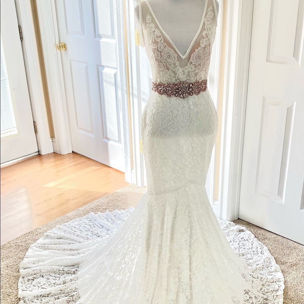 White Lace Boho Beach Wedding dress 👰🏻‍♀️